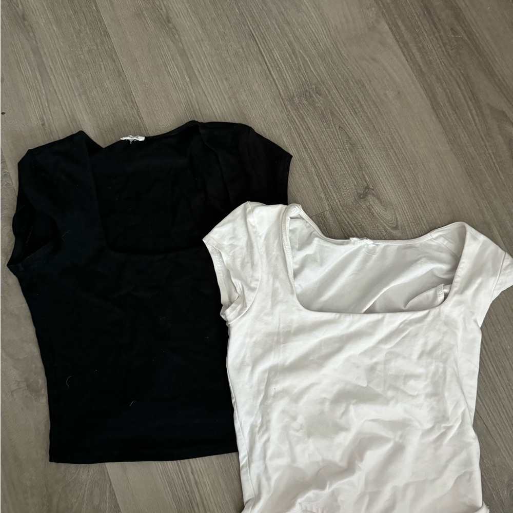Garage Women's Short Sleeve Scoop Neck Tee - Black & White